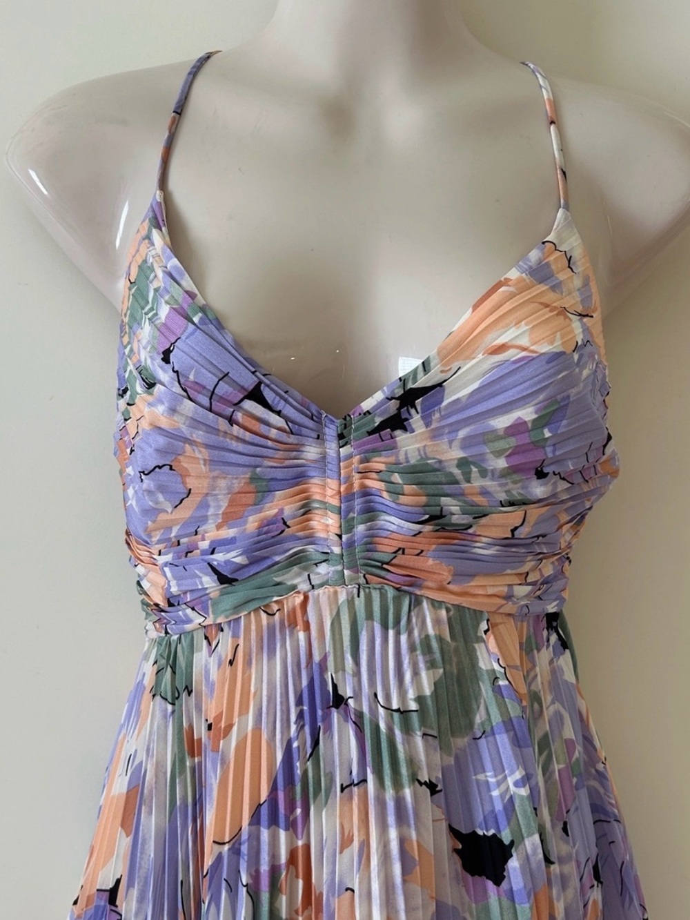 Astr Floral Pleated Midi Dress in Lavender, Peach, Green - Picture 4 of 10